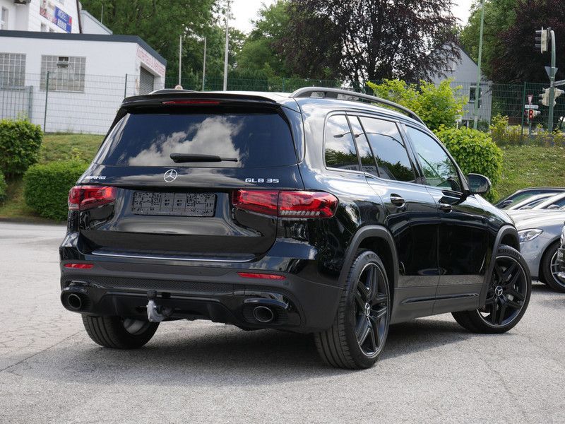 MERCEDES-BENZ GLB 35 AMG 4matic | nový model | sportovní SUV | benzin 306 koní | skvělá výbava | AMG paket | nákup online | super cena | autoibuy.com